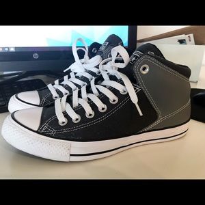 Men’s Converse All Star mid-tops black/gray Size 7